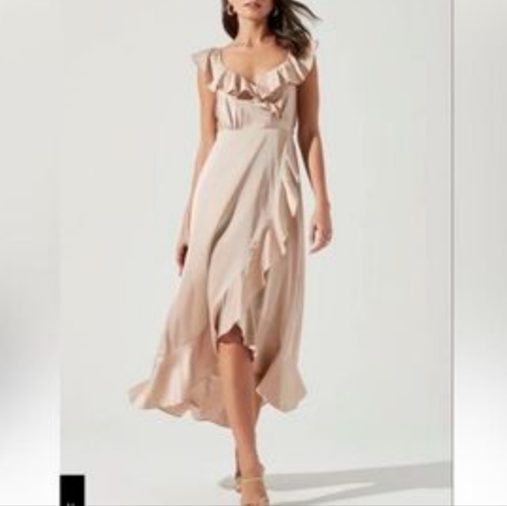 Show Me Your Mumu Ruffle Midi Dress